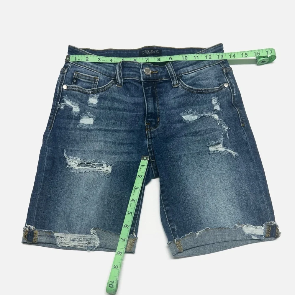 Judy Blue Kasey Med Blue Denim Shorts Size S Womens Stretch Casual Summer Trendy - Picture 4 of 7